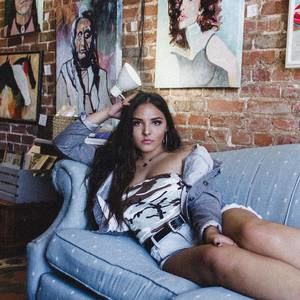 Meet your Posher, Zoe